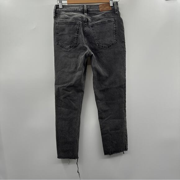 Madewell The Petite Perfect Vintage Jean in Cosner Wash: Knee-Rip Edition Sz 26P - Picture 6 of 15